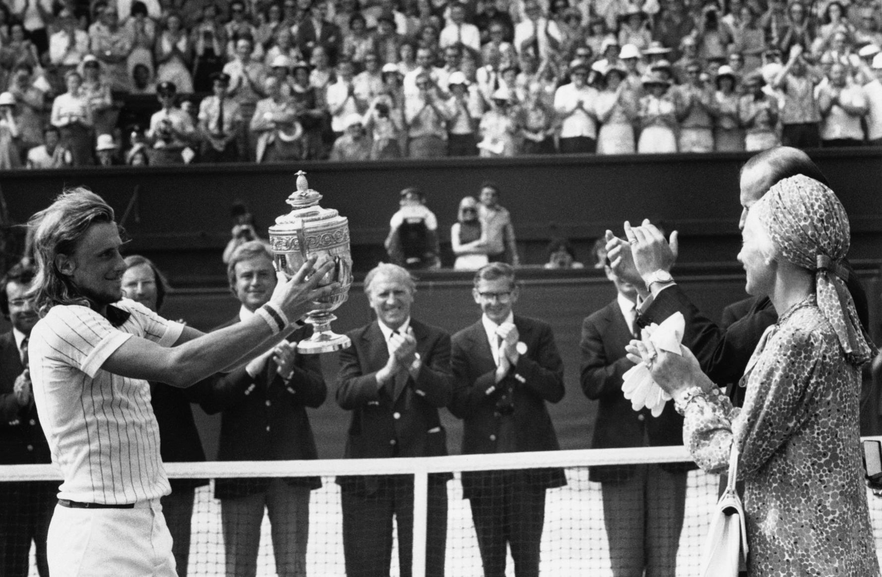1976: Bjorn Borg wins his first singles Wimbledon title